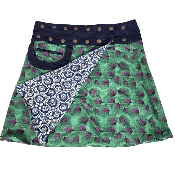 Women’s Apsara Reversible Patterned Mini Skirt Free Size Adjusable - Picture 1 of 9